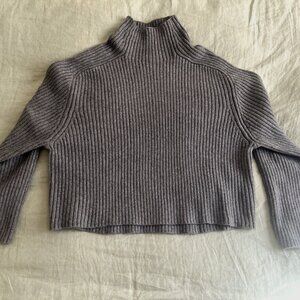 H&M cropped turtleneck thick knit sweater